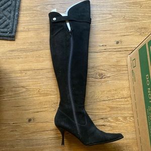 Black Benetton boots